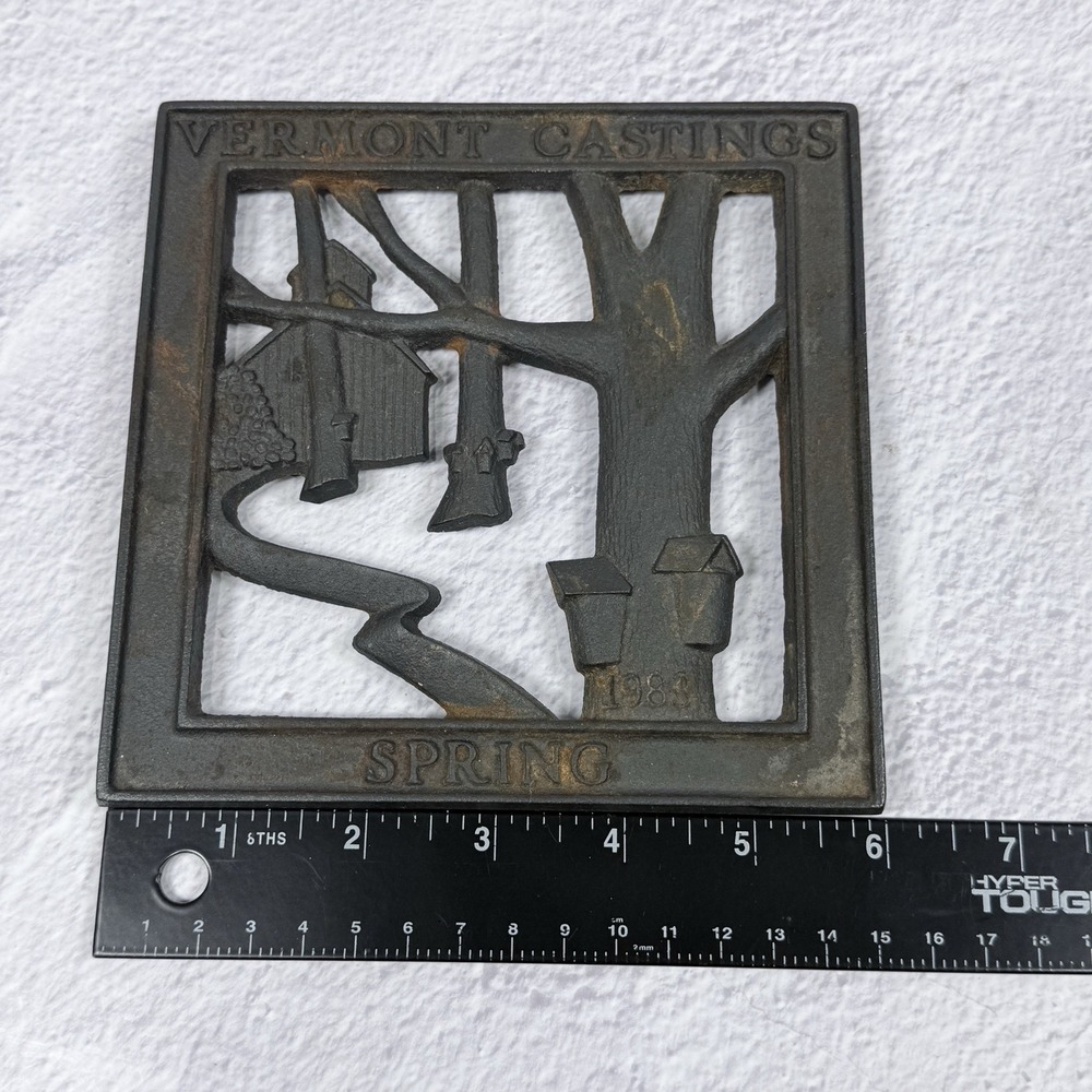 Vintage Vermont Castings 1983 Cast Iron Trivet Spring Edition Cottagecore Decor - Picture 10 of 11